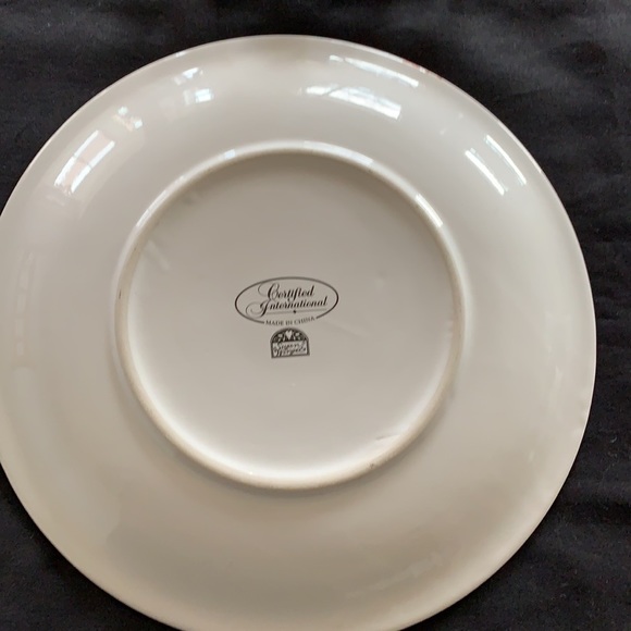 Holiday Plate By Certified International, Design By Susan Winget - Picture 10 of 11